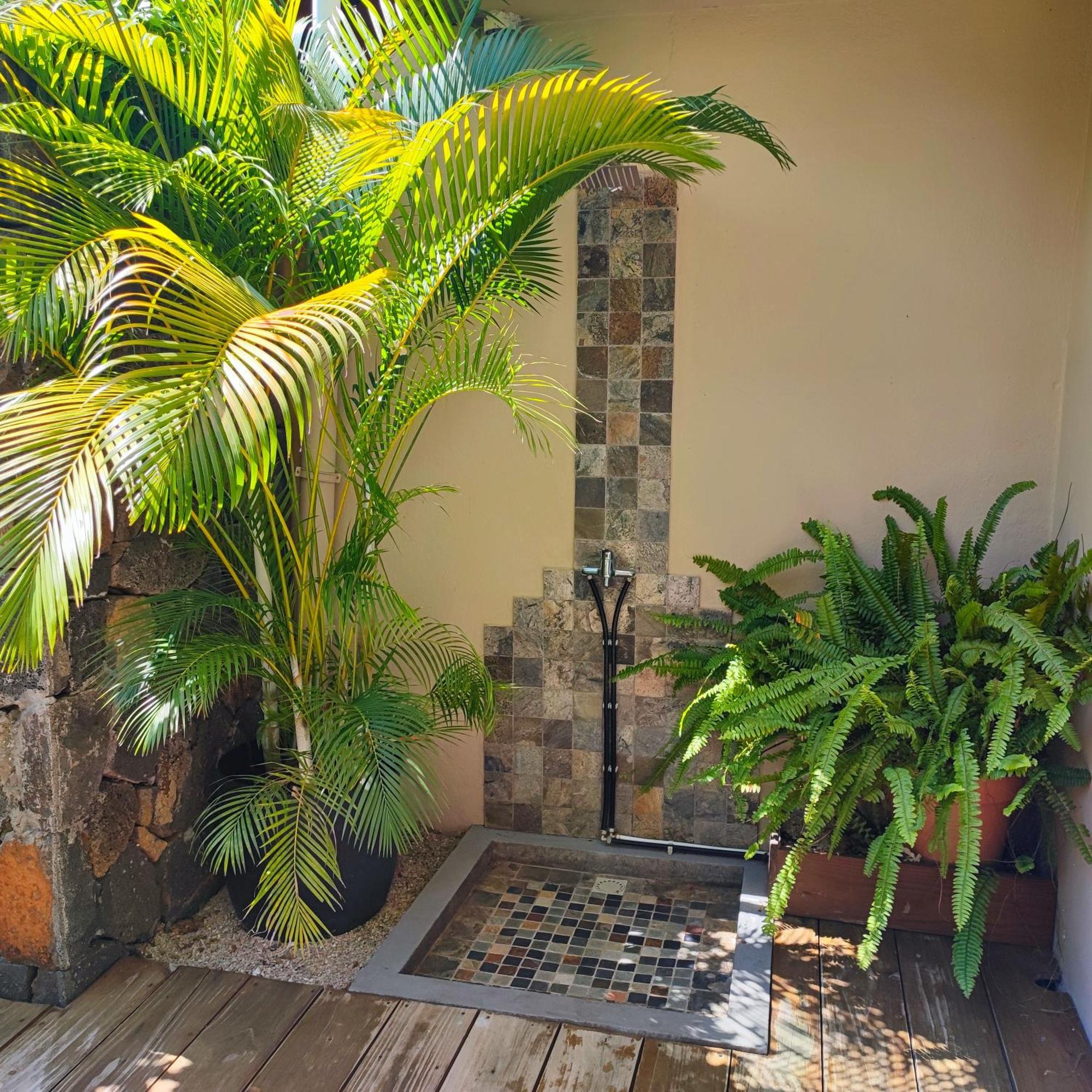 Sweet Island Bed & Breakfast Riviere Noire Bagian luar foto